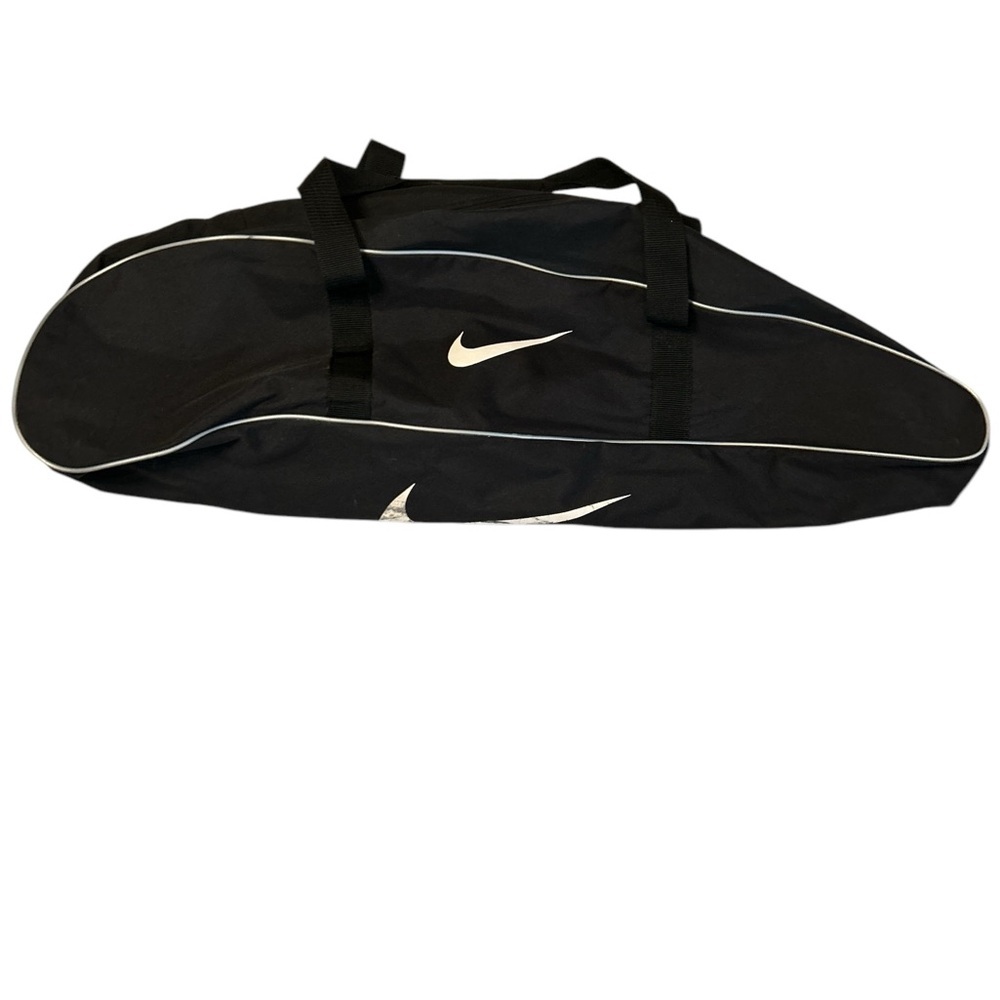 Black‎ Nike Zipper Baseball Bag.